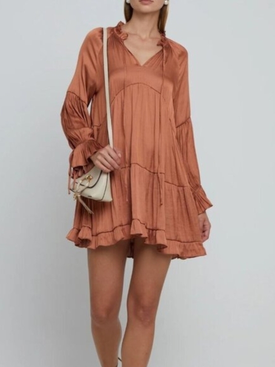 O.P.T. Dresses & Skirts - O.P.T. Tiered Ruffle Pullover Baby Doll Mini Dress Rose Gold Boho Silky Womens M